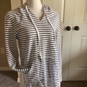✨ And The Why Stripe Waffle Knit Hoodie - Size M ✨